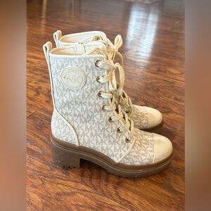 Michael Kors Women's Cream Boots